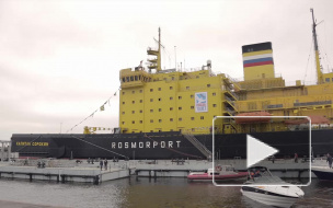 В Петербурге открылся фестиваль ледоколов, посвященный 70-летию Победы