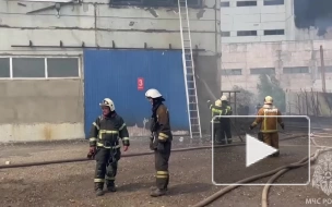 В Воронеже загорелся склад с деревянными поддонами