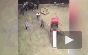 Появилось видео игры пьяных детей-нацистов в песочнице в Краснодаре