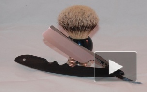 Россиянин побрился перед мэрией города