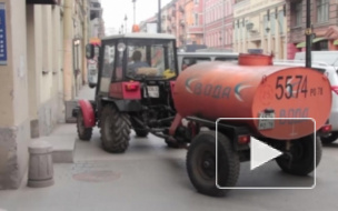  Власти Петербурга сэкономят на уборке небольших районных улиц