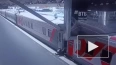 На Московском вокзале пассажир упал между поездом ...