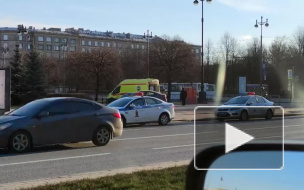 Ослепленный солнцем водитель устроил ДТП у Московской площади