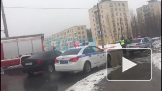 В Автово столкнулись два автомобиля: есть пострадавшие