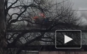 Появилось видео, как в городе Шахты горит хлебозавод