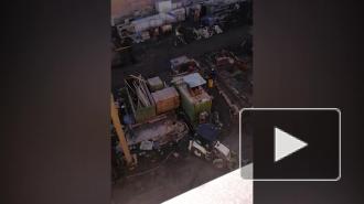 Жители Васильевского острова пожаловались на продолжение работ у Дома Чубакова