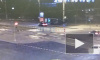 Водитель пробил ограждение на Светлановском проспекте