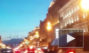 Ночью на Невском демонтировали ставшую нелегальной рекламу