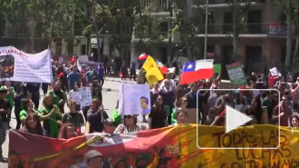 Госдеп обвинил "российских троллей" во вмешательстве в протесты в Чили