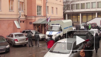 Петербурженка ударила женщину-участкового ножом