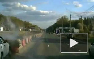 Ужасающее видео из Воронежа: пьяный водитель устроил несколько ДТП и сбил рабочего