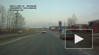 Легковушка въехала под грузовик