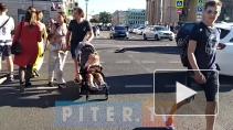 В самом центре Петербурга столкнулись два универсала KIA