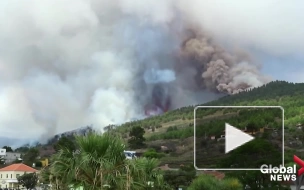 Лава от вулкана подошла к жилым домам в Испании