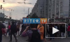 Видео: у метро "Приморская" проходит пикет в поддержку создания парка в устье реки "Смоленки"