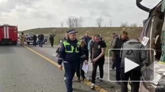 В Ростовской области автобус опрокинулся на трассе