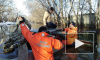 Видео: в Сибири девушка утопила свою машину в луже на дороге 