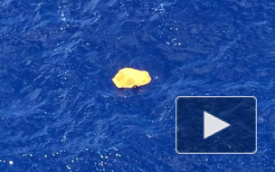 Появились видео и фото возможных обломков египетского самолета