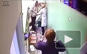 Наркоман из Воронежа разгромил аптеку и попал на шокирующее видео