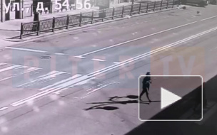 Момент обрушения балконов на Кирочной попал на видео 