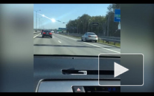 Видео: Недалеко от завода Hyundai грузовик столкнулся с легковушкой 