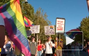В Черногории легализовали однополые пары
