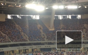 На "Крестовском" во время матча "Зенит" - "Рубин" протекла крыша