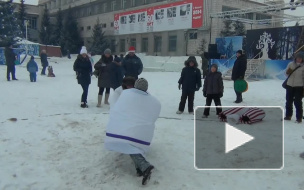 Ледовый Новогодний городок в Омске 1 января 2014 г фильм Михаила Киселёва