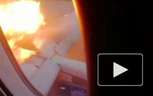 Опубликовано видео из салона горящего самолета в Шереметьево
