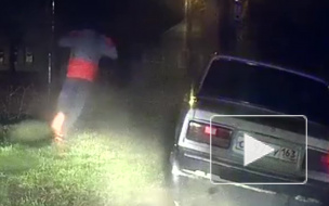 Дерзкое видео из Сызрани: пьяный лихач протаранил столб, скрываясь от ДПС