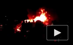 Появилось видео с горящим в результате ДТП "BMW" под Ярославлем