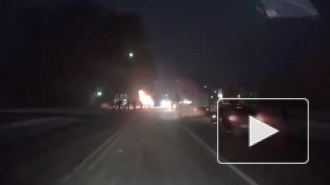 Видео полыхающей Мазды на М4 опубликовали в сети