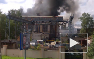 Пожар в ангаре автосервиса на Киевской улице попал на видео