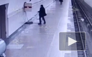 В Москве поймали человека, помывшего из шланга поезд метро