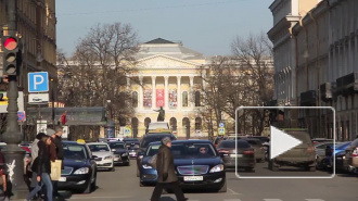 Новые стеклянные остановки в Петербурге защитят от граффити и наклеек