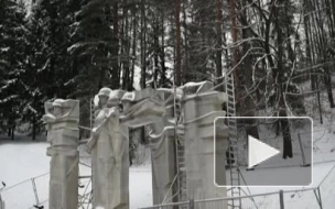 В Литве снесли одну из шести стел главного мемориала советским воинам