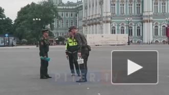 Видео: на Дворцовой площади к Параду Победы появилась разметка