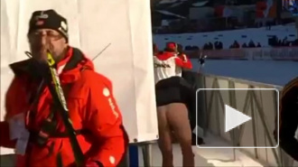 Норвежского биатлониста застукали голым (видео)