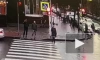 Видео: "Шкода" влетела в торговый центр на улице Марата