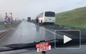 В ДТП с автобусом и грузовиком в Кузбассе пострадали 11 человек