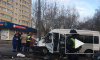 В Москве на Малой Филевской микроавтобус с детьми столкнулся со "скорой"