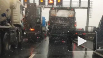 Из-за похолодания водителей Петербурга ждет гололед на дорогах