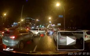 Петербургский суд лишил прав автомобилиста, не пропустившего машину скорой помощи