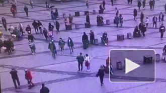 Обгоревший у "Галереи" мужчина госпитализирован с 45% ожогами тела