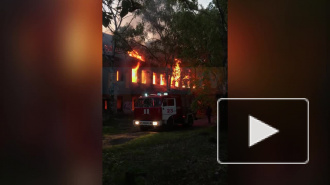 Ночью в Приморском районе тушили заброшенную военную часть