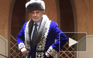 Вслед за Николасом Кейджем: Пласидо Доминго нарядился в казахский костюм
