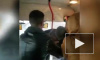 Видео из Владивостока: Водитель маршрутки подрался с пассажиром