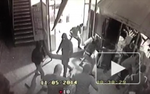 Драка в пиццерии в Краснодаре: видео попало в интернет, 10 человек с битами избили посетителей, 26-летний парень скончался