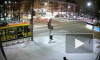 Видео: автобус на большой скорости пронёсся на красный свет и совершил ДТП в Перми