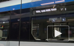 На станции метро "Василеостровская" умер мужчина: ему стало плохо с сердцем